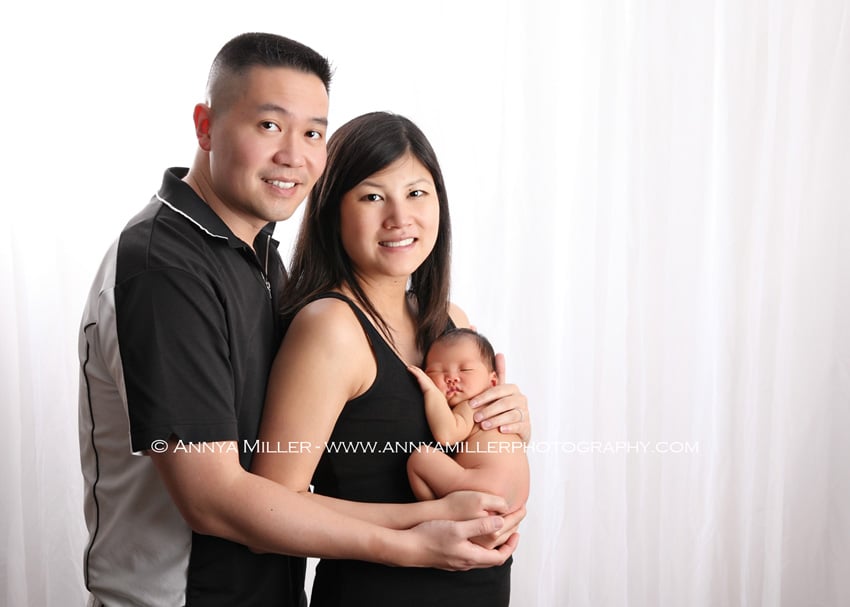 Family portrait of newborn in Pickering