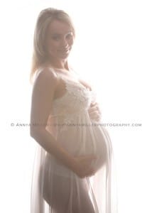 Durham maternity photographer - www.annyamillerphotography.com