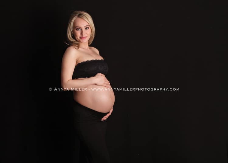 Durham maternity photographer - www.annyamillerphotography.com
