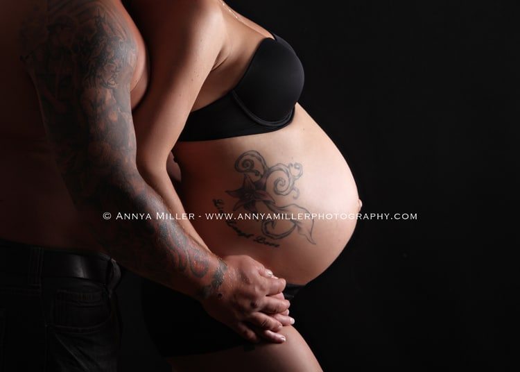 Durham region maternity portraits by pregnancy photographer Annya Miller