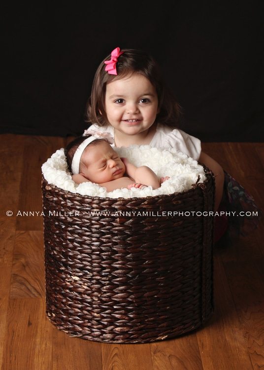 Whitby newborn portraits by Annya Miller - www.annyamillerphotography.com