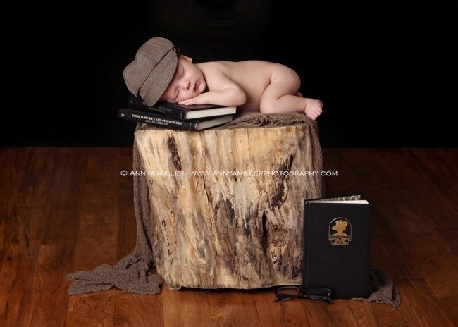 Toronto newborn pictures by Annya Miller Photography