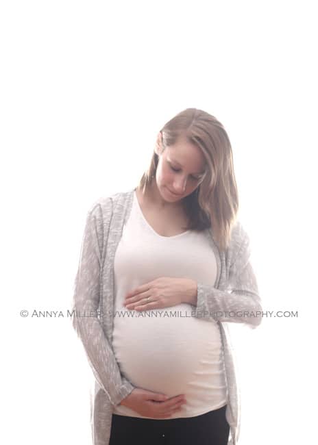 Durham Region pregnancy photography by Annya Miller