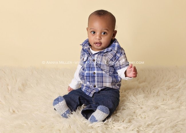 GTA baby pictures by Annya Miller Photography