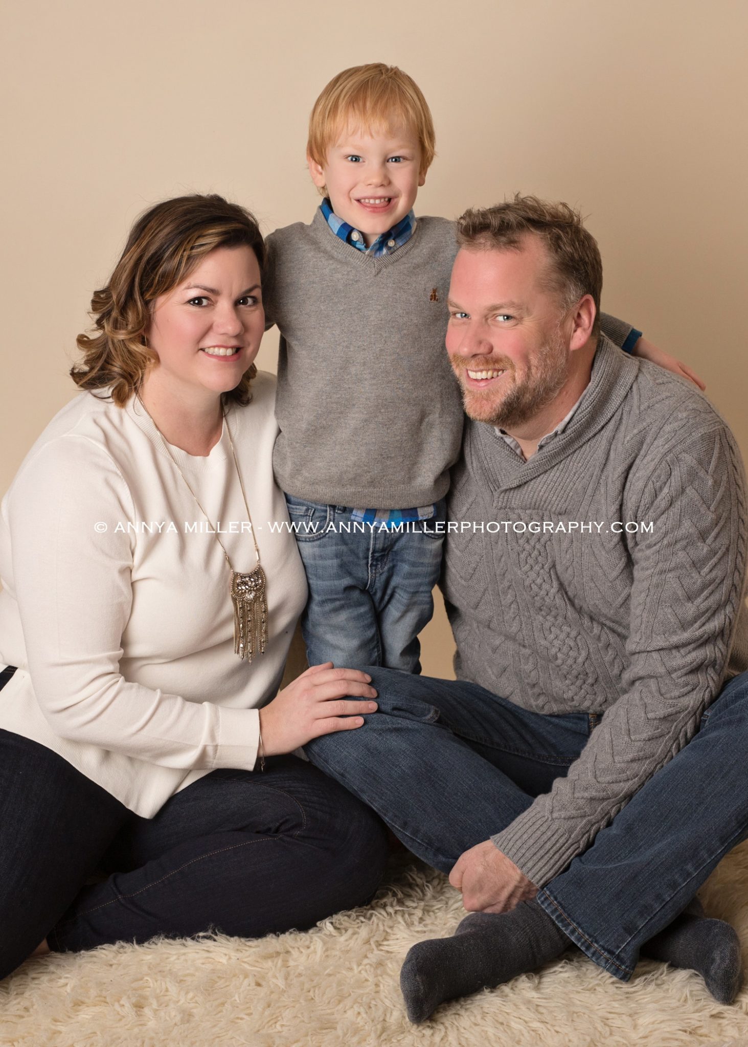 Family photos by Pickering family photographer Annya Miller