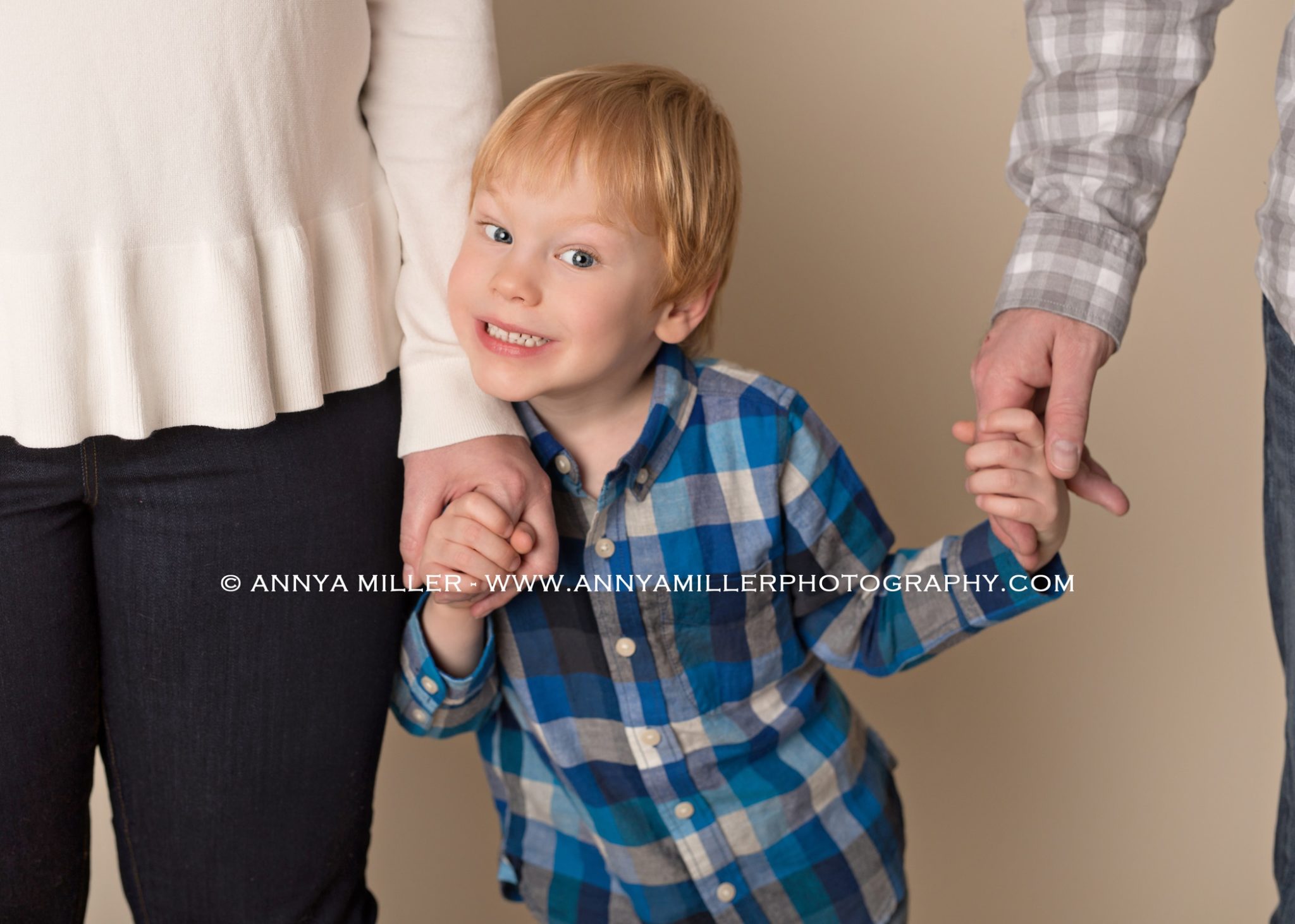 Family photos by Pickering family photographer Annya Miller 