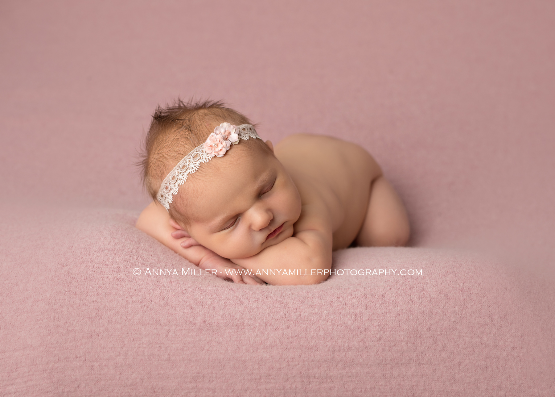 Portrait of a newborn baby girl by Toronto newborn photographer Annya Miller