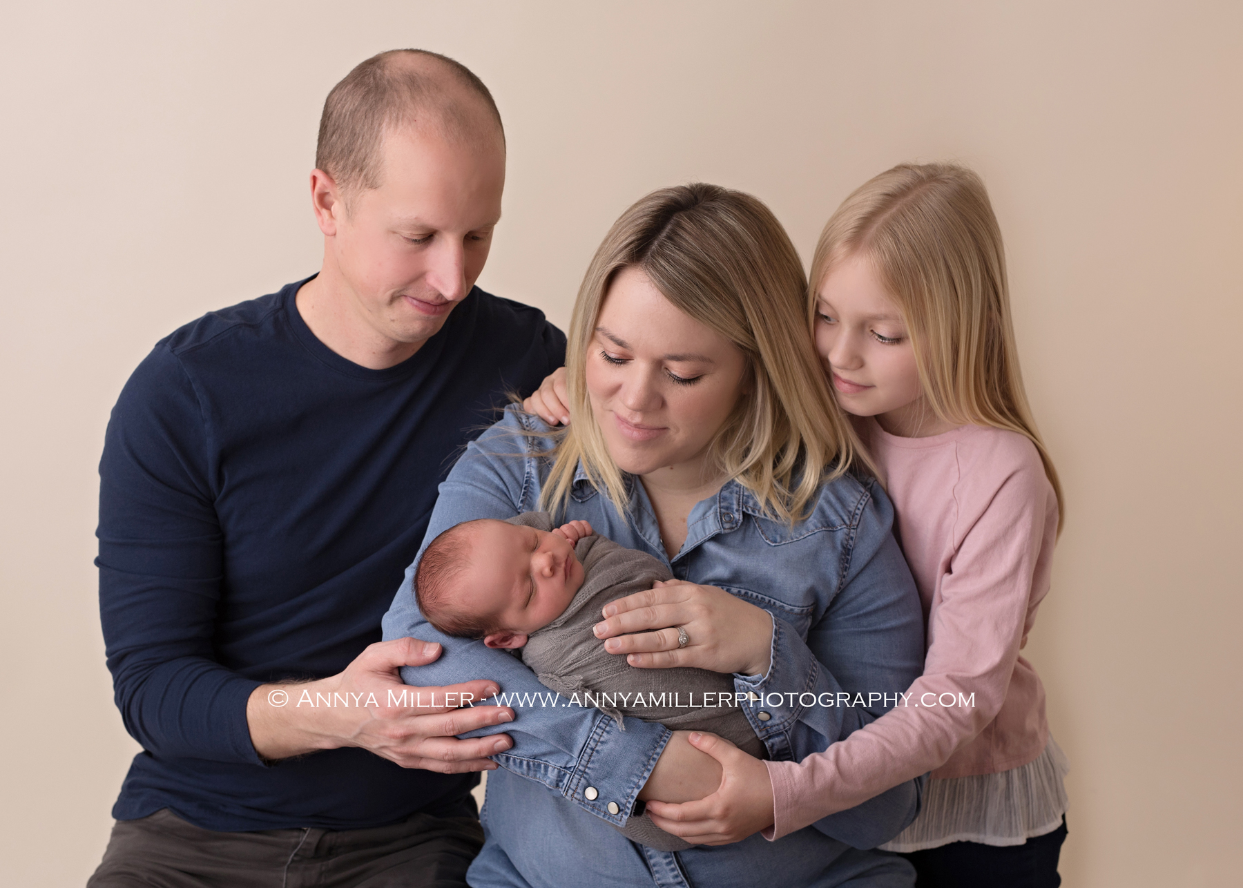 Newborn portrait of baby boy and family by Toronto newborn photographer Annya Miller 