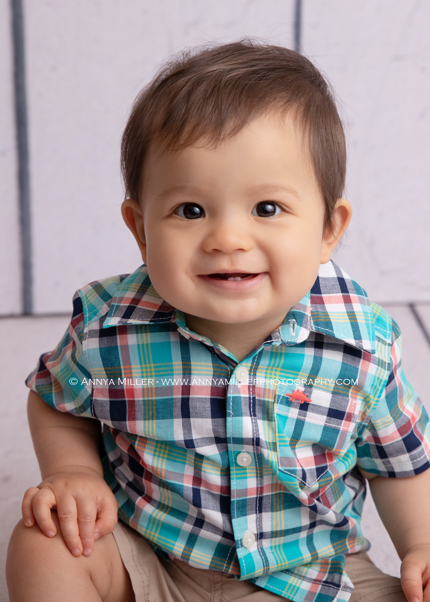 Portraits of baby boy by GTA baby photographer Annya Miller