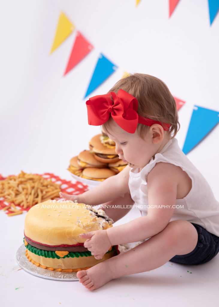 Pickering cake smash photography by Annya Miller of the Durham Region