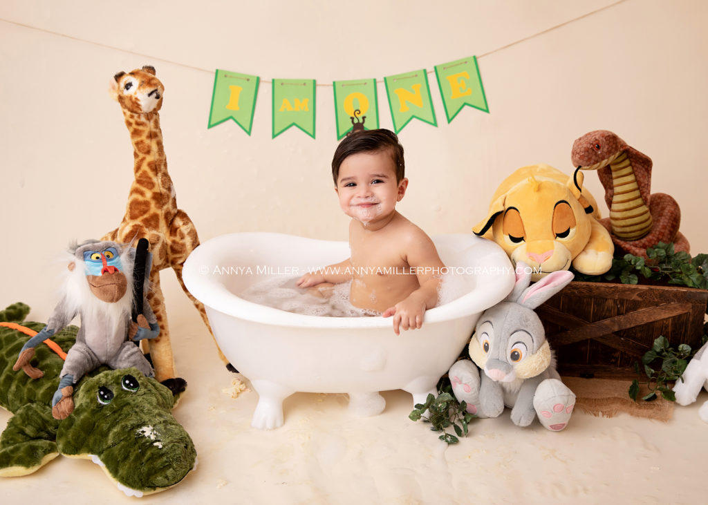 Jungle themed birthday photos by Whitby cake smash photographer Annya Miller