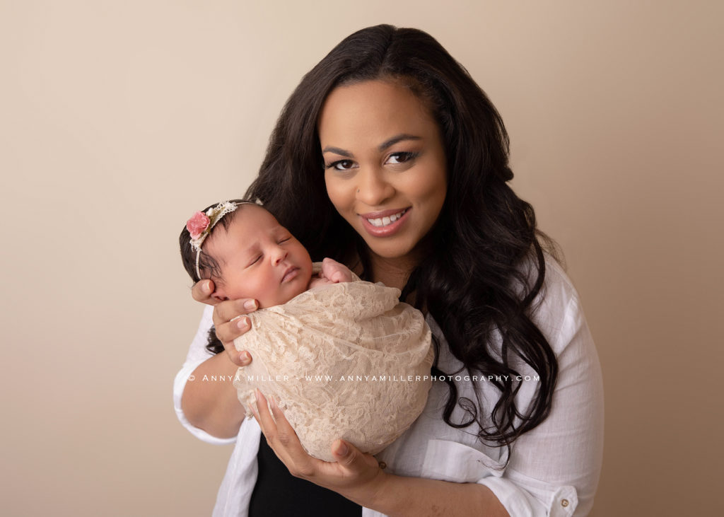 Toronto newborn photos of baby girl and her Mom
